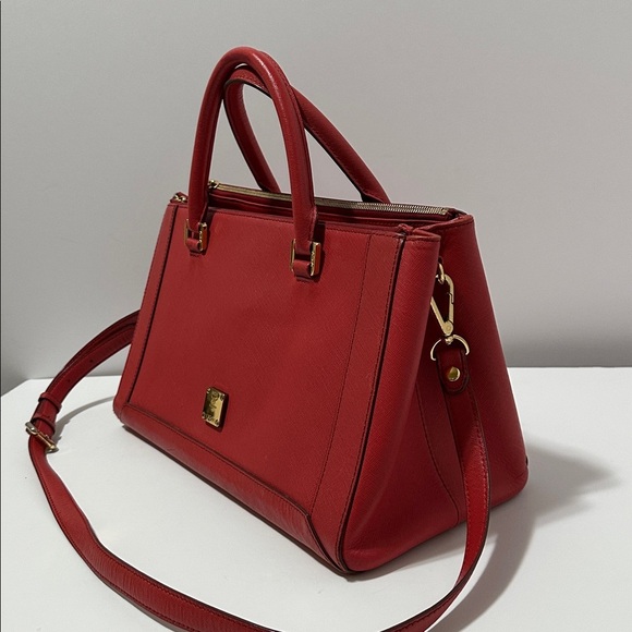 💯 Authentic  MCM Tote Bag🍀 - Picture 7 of 16